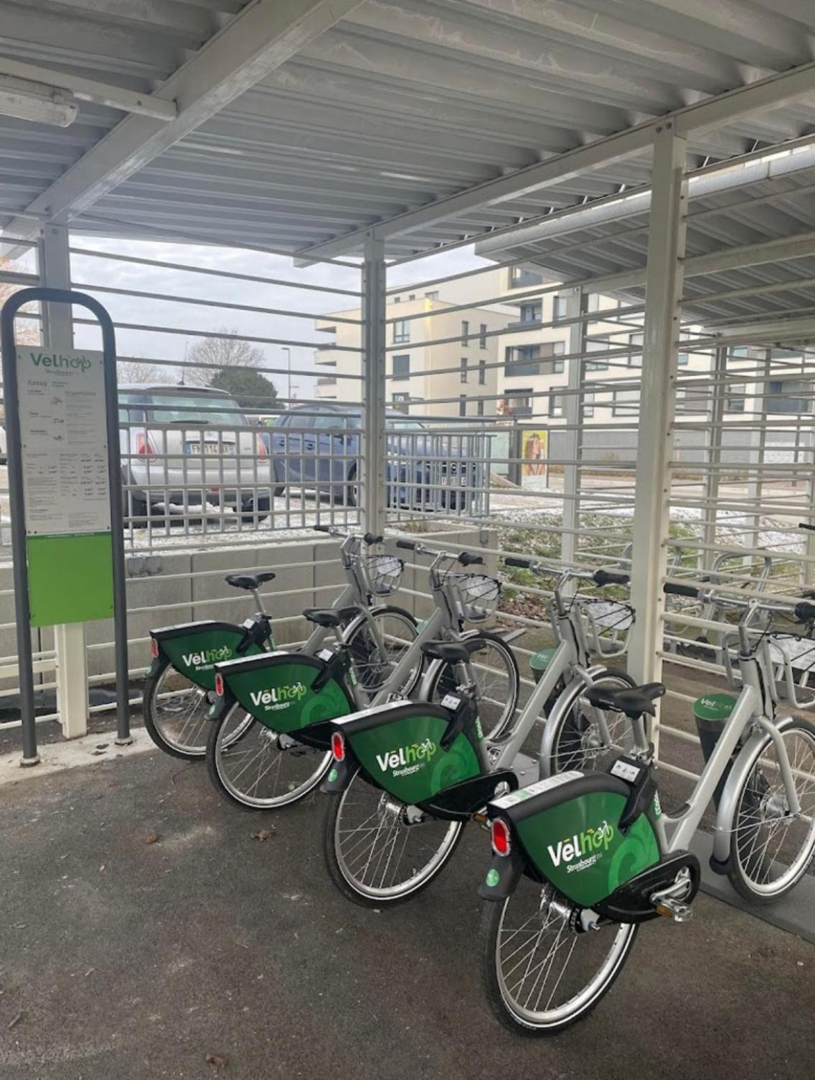 Appartement Calme Avec Balcon, A 4Km Du Centre, Parking, Wi-Fi, Netflix Gratuit Strasbourg Exterior photo